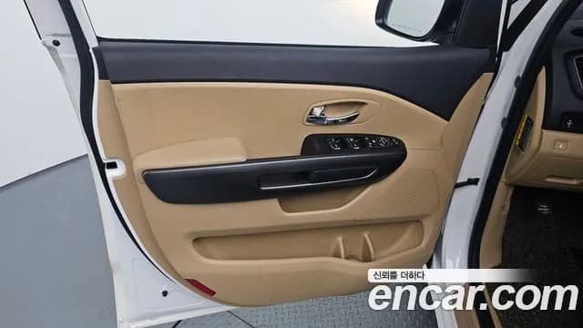 2020 Kia The New Carnival 9-Seater Luxury Sold VIN KNAMB81ABLS655218 – photo 12 2020 Kia The New Carnival 9-Seater Luxury Sold VIN KNAMB81ABLS655218 – photo 12