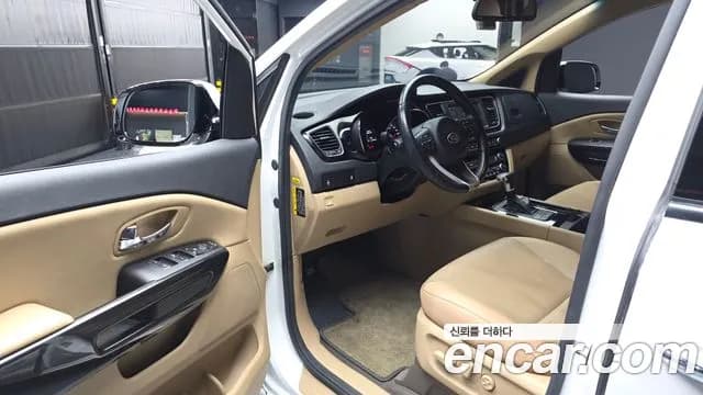 2017 Kia All New Carnival 9-seater Hi-Limousine Sold VIN KNAMC81ABHS305693 – photo 12 2017 Kia All New Carnival 9-seater Hi-Limousine Sold VIN KNAMC81ABHS305693 – photo 12