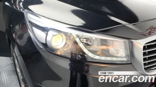 2017 Kia All New Carnival 9-seater Prestige Sold VIN KNAMC81ABHS307533 – interior seats 2017 Kia All New Carnival 9-seater Prestige Sold VIN KNAMC81ABHS307533 – interior seats