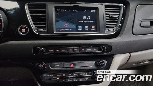2017 Kia All New Carnival 9-seater Prestige Sold VIN KNAMC81ABHS307533 – odometer reading 2017 Kia All New Carnival 9-seater Prestige Sold VIN KNAMC81ABHS307533 – odometer reading