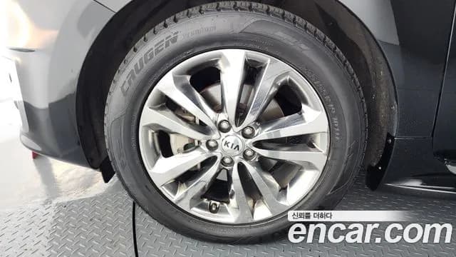 2017 Kia All New Carnival 9-seater Prestige Sold VIN KNAMC81ABHS307533 – photo 24 2017 Kia All New Carnival 9-seater Prestige Sold VIN KNAMC81ABHS307533 – photo 24