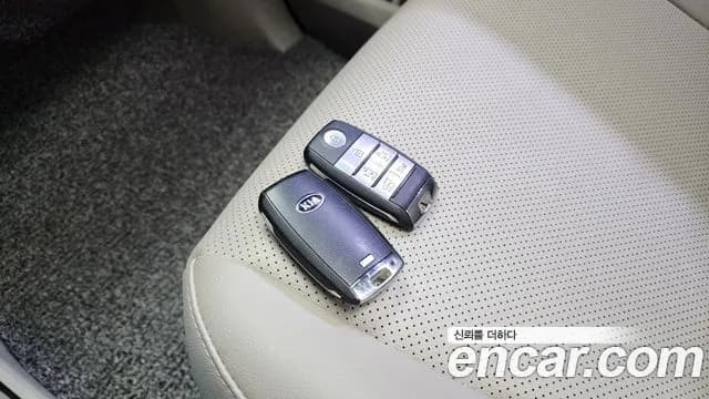 2017 Kia All New Carnival 9-seater Prestige Sold VIN KNAMC81ABHS307533 – photo 28 2017 Kia All New Carnival 9-seater Prestige Sold VIN KNAMC81ABHS307533 – photo 28
