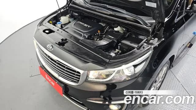 2017 Kia All New Carnival 9-seater Prestige Sold VIN KNAMC81ABHS310829 – side profile 2017 Kia All New Carnival 9-seater Prestige Sold VIN KNAMC81ABHS310829 – side profile