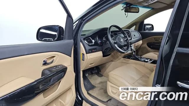 2017 Kia All New Carnival 9-seater Prestige Sold VIN KNAMC81ABHS310829 – photo 16 2017 Kia All New Carnival 9-seater Prestige Sold VIN KNAMC81ABHS310829 – photo 16