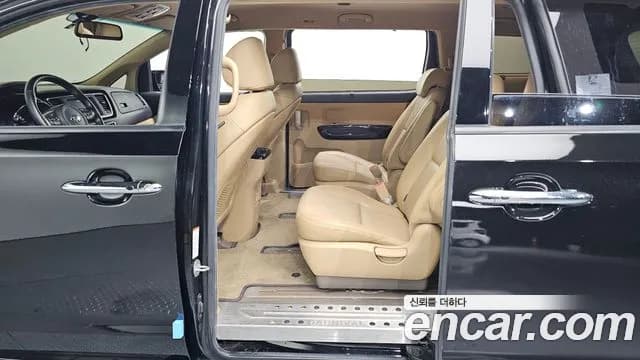 2017 Kia All New Carnival 9-seater Prestige Sold VIN KNAMC81ABHS310829 – photo 19 2017 Kia All New Carnival 9-seater Prestige Sold VIN KNAMC81ABHS310829 – photo 19
