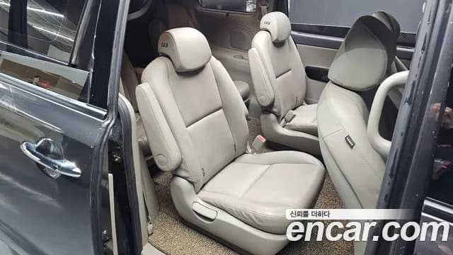 2017 Kia All New Carnival 9-seater Prestige Sold VIN KNAMC81ABHS311062 – photo 12 2017 Kia All New Carnival 9-seater Prestige Sold VIN KNAMC81ABHS311062 – photo 12