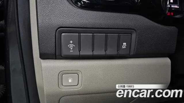 2017 Kia All New Carnival 9-seater Prestige Sold VIN KNAMC81ABHS311062 – photo 13 2017 Kia All New Carnival 9-seater Prestige Sold VIN KNAMC81ABHS311062 – photo 13