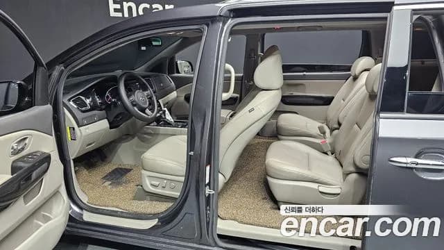 2017 Kia All New Carnival 9-seater Prestige Sold VIN KNAMC81ABHS311062 – photo 15 2017 Kia All New Carnival 9-seater Prestige Sold VIN KNAMC81ABHS311062 – photo 15