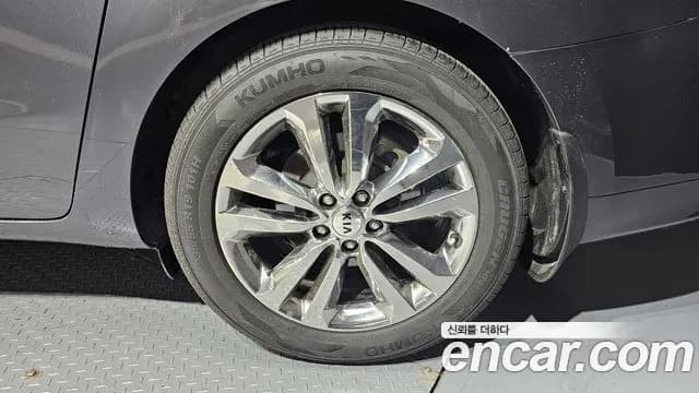 2017 Kia All New Carnival 9-seater Prestige Sold VIN KNAMC81ABHS311062 – photo 16 2017 Kia All New Carnival 9-seater Prestige Sold VIN KNAMC81ABHS311062 – photo 16