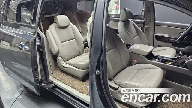 2017 Kia All New Carnival 9-seater Prestige Sold VIN KNAMC81ABHS311062 – photo 25 2017 Kia All New Carnival 9-seater Prestige Sold VIN KNAMC81ABHS311062 – photo 25