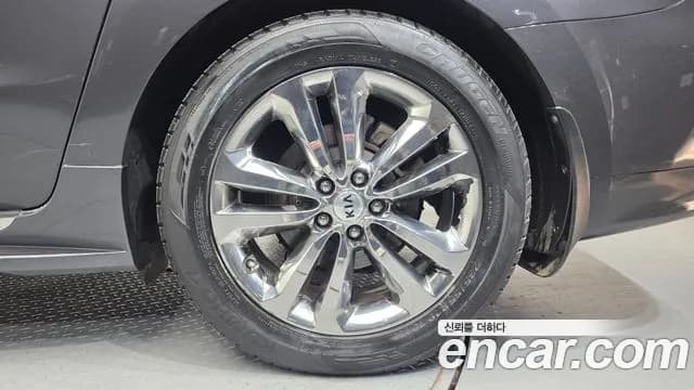 2017 Kia All New Carnival 9-seater Prestige Sold VIN KNAMC81ABHS315885 – trunk area 2017 Kia All New Carnival 9-seater Prestige Sold VIN KNAMC81ABHS315885 – trunk area