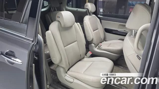2017 Kia All New Carnival 9-seater Prestige Sold VIN KNAMC81ABHS315885 – photo 13 2017 Kia All New Carnival 9-seater Prestige Sold VIN KNAMC81ABHS315885 – photo 13