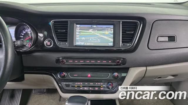 2017 Kia All New Carnival 9-seater Prestige Sold VIN KNAMC81ABHS315885 – photo 14 2017 Kia All New Carnival 9-seater Prestige Sold VIN KNAMC81ABHS315885 – photo 14