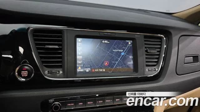 2017 Kia All New Carnival 9-seater Prestige Sold VIN KNAMC81ABHS322030 – rear exterior 2017 Kia All New Carnival 9-seater Prestige Sold VIN KNAMC81ABHS322030 – rear exterior