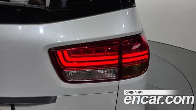 2017 Kia All New Carnival 9-seater Prestige Sold VIN KNAMC81ABHS322030 – photo 21 2017 Kia All New Carnival 9-seater Prestige Sold VIN KNAMC81ABHS322030 – photo 21