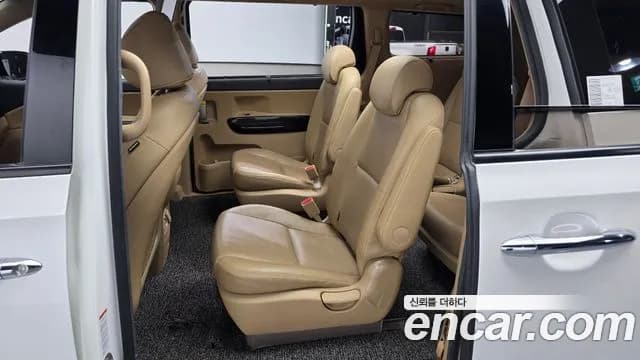 2017 Kia All New Carnival 9-seater Prestige Sold VIN KNAMC81ABHS322030 – photo 29 2017 Kia All New Carnival 9-seater Prestige Sold VIN KNAMC81ABHS322030 – photo 29