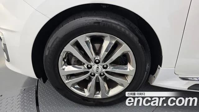 2017 Kia All New Carnival 9-seater Prestige Sold VIN KNAMC81ABHS322030 – photo 30 2017 Kia All New Carnival 9-seater Prestige Sold VIN KNAMC81ABHS322030 – photo 30