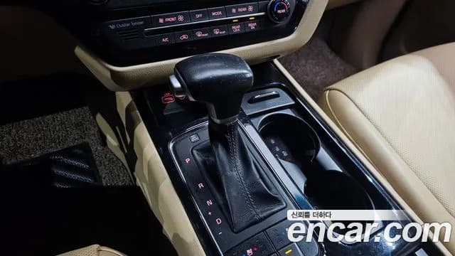 2017 Kia All New Carnival 9-seater Prestige Sold VIN KNAMC81ABHS324318 – trunk area 2017 Kia All New Carnival 9-seater Prestige Sold VIN KNAMC81ABHS324318 – trunk area