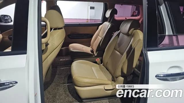 2017 Kia All New Carnival 9-seater Prestige Sold VIN KNAMC81ABHS324318 – photo 12 2017 Kia All New Carnival 9-seater Prestige Sold VIN KNAMC81ABHS324318 – photo 12