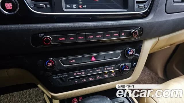 2017 Kia All New Carnival 9-seater Prestige Sold VIN KNAMC81ABHS324318 – photo 16 2017 Kia All New Carnival 9-seater Prestige Sold VIN KNAMC81ABHS324318 – photo 16