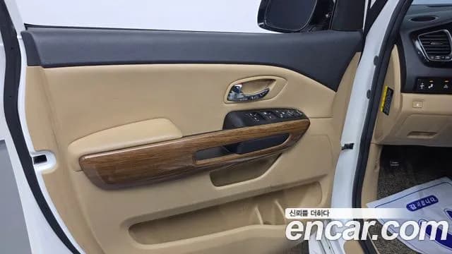 2018 Kia All New Carnival 9-seater Hi-Limousine Sold VIN KNAMC81ABJS363073 – rear exterior 2018 Kia All New Carnival 9-seater Hi-Limousine Sold VIN KNAMC81ABJS363073 – rear exterior