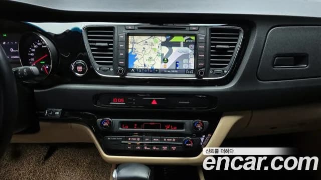 2018 Kia All New Carnival 9-seater Hi-Limousine Sold VIN KNAMC81ABJS384432 – engine bay 2018 Kia All New Carnival 9-seater Hi-Limousine Sold VIN KNAMC81ABJS384432 – engine bay