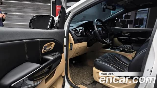 2018 Kia All New Carnival 9-seater Hi-Limousine Sold VIN KNAMC81ABJS384432 – trunk area 2018 Kia All New Carnival 9-seater Hi-Limousine Sold VIN KNAMC81ABJS384432 – trunk area