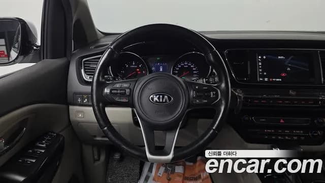 2018 Kia All New Carnival 9-seater Prestige Sold VIN KNAMC81ABJS396208 – trunk area 2018 Kia All New Carnival 9-seater Prestige Sold VIN KNAMC81ABJS396208 – trunk area