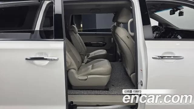 2018 Kia All New Carnival 9-seater Prestige Sold VIN KNAMC81ABJS396208 – photo 18 2018 Kia All New Carnival 9-seater Prestige Sold VIN KNAMC81ABJS396208 – photo 18