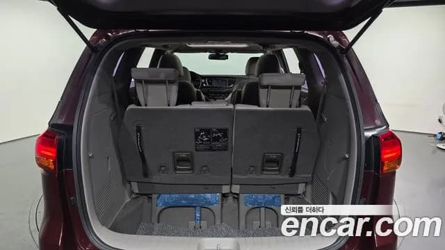 2018 Kia All New Carnival 7-seater Limousine Sold VIN KNAMC81ABJS418440 – interior seats 2018 Kia All New Carnival 7-seater Limousine Sold VIN KNAMC81ABJS418440 – interior seats