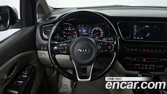 2018 Kia All New Carnival 7-seater Limousine Sold VIN KNAMC81ABJS429686 – photo 18 2018 Kia All New Carnival 7-seater Limousine Sold VIN KNAMC81ABJS429686 – photo 18