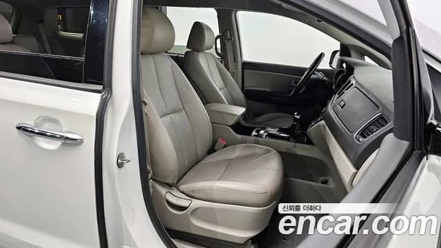 2018 Kia All New Carnival 7-seater Limousine Sold VIN KNAMC81ABJS430026 – photo 14 2018 Kia All New Carnival 7-seater Limousine Sold VIN KNAMC81ABJS430026 – photo 14