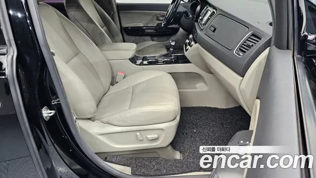 2019 Kia The New Carnival 9-Seater Prstige Sold VIN KNAMC81ABKS447243 – rear exterior 2019 Kia The New Carnival 9-Seater Prstige Sold VIN KNAMC81ABKS447243 – rear exterior