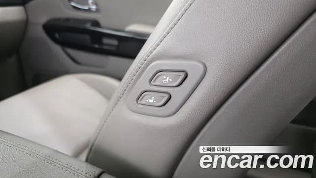 2019 Kia The New Carnival 9-Seater Prstige Sold VIN KNAMC81ABKS458262 – trunk area 2019 Kia The New Carnival 9-Seater Prstige Sold VIN KNAMC81ABKS458262 – trunk area