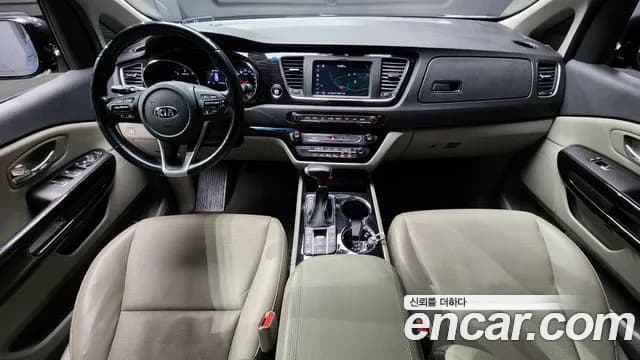 2019 Kia The New Carnival 9-Seater Prstige Sold VIN KNAMC81ABKS458688 – interior seats 2019 Kia The New Carnival 9-Seater Prstige Sold VIN KNAMC81ABKS458688 – interior seats