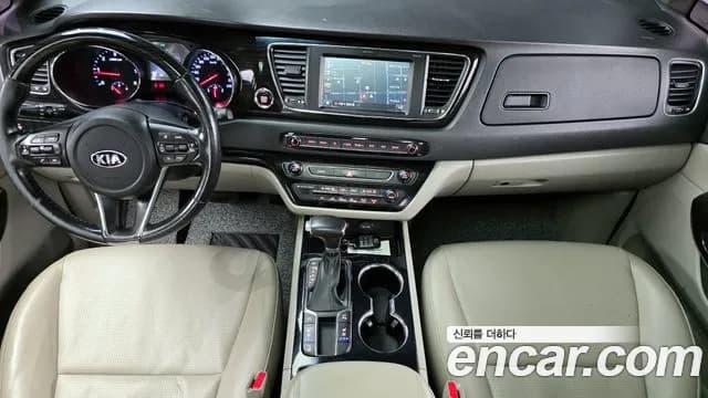 2019 Kia The New Carnival 9-Seater Prstige Sold VIN KNAMC81ABKS465068 – exterior detail 2019 Kia The New Carnival 9-Seater Prstige Sold VIN KNAMC81ABKS465068 – exterior detail