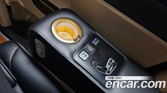 2019 Kia The New Carnival 9-Seater Hi-Limousine Sold VIN KNAMC81ABKS479719 – trunk area 2019 Kia The New Carnival 9-Seater Hi-Limousine Sold VIN KNAMC81ABKS479719 – trunk area