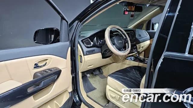 2019 Kia The New Carnival 9-Seater Hi-Limousine Sold VIN KNAMC81ABKS479719 – photo 13 2019 Kia The New Carnival 9-Seater Hi-Limousine Sold VIN KNAMC81ABKS479719 – photo 13