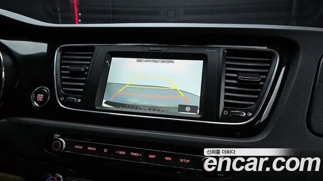 2019 Kia The New Carnival 9-Seater Prstige Sold VIN KNAMC81ABKS504878 – exterior detail 2019 Kia The New Carnival 9-Seater Prstige Sold VIN KNAMC81ABKS504878 – exterior detail