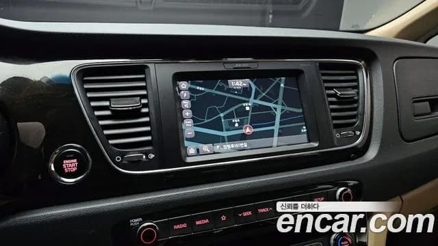 2019 Kia The New Carnival 9-Seater Prstige Sold VIN KNAMC81ABKS504878 – trunk area 2019 Kia The New Carnival 9-Seater Prstige Sold VIN KNAMC81ABKS504878 – trunk area
