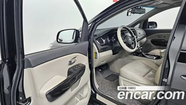 2019 Kia The New Carnival 9-Seater Prstige Sold VIN KNAMC81ABKS521898 – photo 18 2019 Kia The New Carnival 9-Seater Prstige Sold VIN KNAMC81ABKS521898 – photo 18