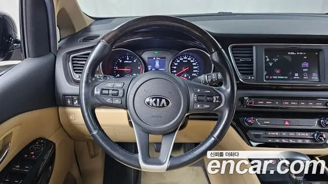 2019 Kia The New Carnival 9-Seater Prstige Sold VIN KNAMC81ABKS531688 – photo 14 2019 Kia The New Carnival 9-Seater Prstige Sold VIN KNAMC81ABKS531688 – photo 14