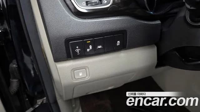 2019 Kia The New Carnival 9-Seater Prstige Sold VIN KNAMC81ABKS533366 – photo 13 2019 Kia The New Carnival 9-Seater Prstige Sold VIN KNAMC81ABKS533366 – photo 13