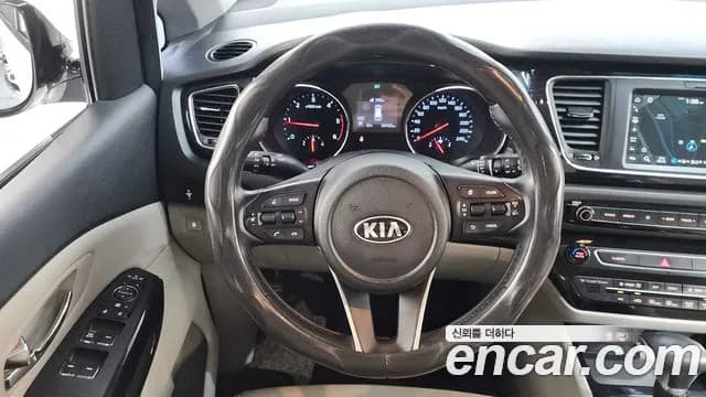 2019 Kia The New Carnival 9-Seater Prstige Sold VIN KNAMC81ABKS557888 – interior seats 2019 Kia The New Carnival 9-Seater Prstige Sold VIN KNAMC81ABKS557888 – interior seats