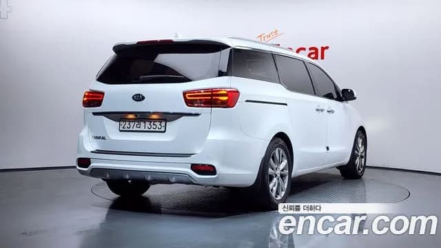 2019 Kia The New Carnival 9-Seater Prstige Sold VIN KNAMC81ABKS558095 – interior seats 2019 Kia The New Carnival 9-Seater Prstige Sold VIN KNAMC81ABKS558095 – interior seats