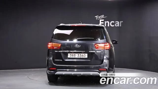 2019 Kia The New Carnival 9-Seater Prstige Sold VIN KNAMC81ABKS567821 – interior seats 2019 Kia The New Carnival 9-Seater Prstige Sold VIN KNAMC81ABKS567821 – interior seats