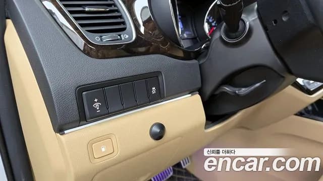 2019 Kia The New Carnival 9-Seater Prstige Sold VIN KNAMC81ABKS579243 – trunk area 2019 Kia The New Carnival 9-Seater Prstige Sold VIN KNAMC81ABKS579243 – trunk area
