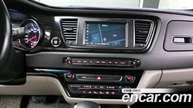 2019 Kia The New Carnival 9-Seater Prstige Sold VIN KNAMC81ABKS585269 – front exterior 2019 Kia The New Carnival 9-Seater Prstige Sold VIN KNAMC81ABKS585269 – front exterior