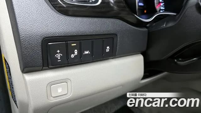 2019 Kia The New Carnival 9-Seater Prstige Sold VIN KNAMC81ABKS585269 – interior seats 2019 Kia The New Carnival 9-Seater Prstige Sold VIN KNAMC81ABKS585269 – interior seats