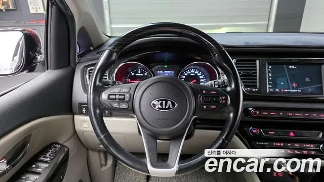 2019 Kia The New Carnival 9-Seater Prstige Sold VIN KNAMC81ABKS585269 – photo 20 2019 Kia The New Carnival 9-Seater Prstige Sold VIN KNAMC81ABKS585269 – photo 20
